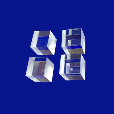 Imagem latente que ilumina o prisma de vidro ótico para o dispositivo dos instrumentos